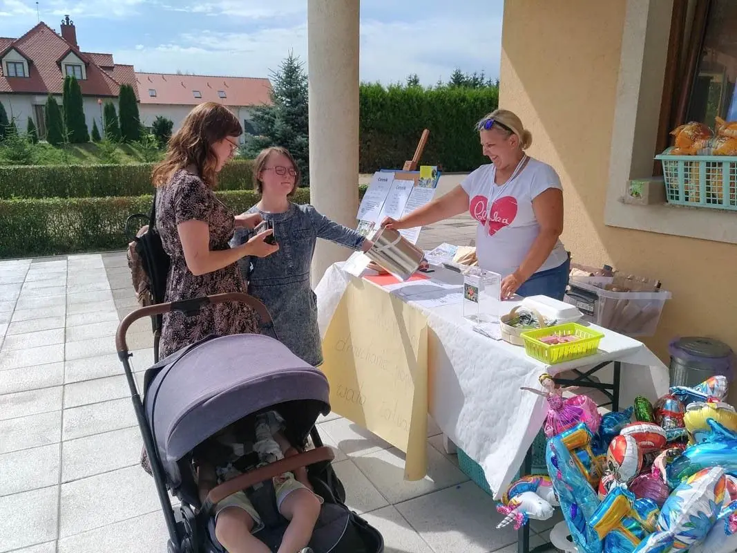 Piknik Rodzinny w Przedszkolu Akademia Rozwoju w Tomaszowie Bolesławieckim