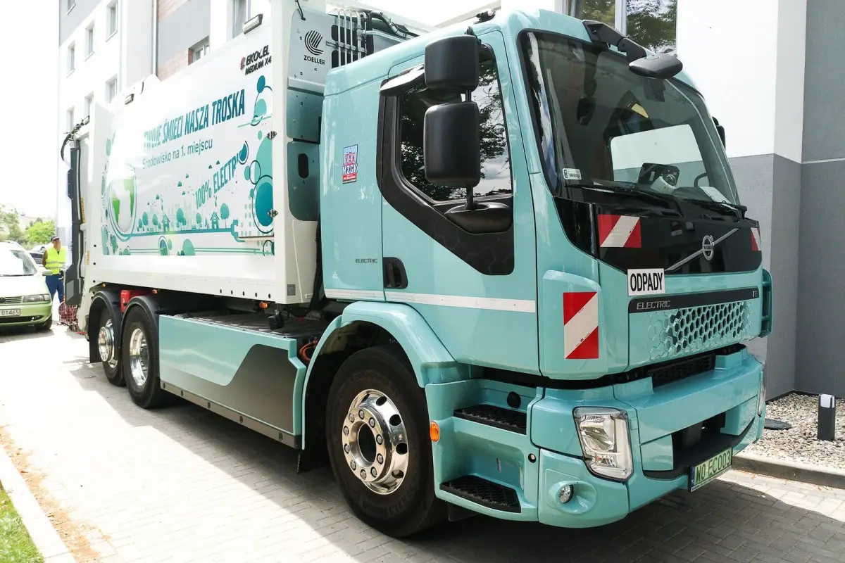 MZGK w Bolesławcu testuje elektryczną śmieciarkę marki Volvo za 2 miliony!