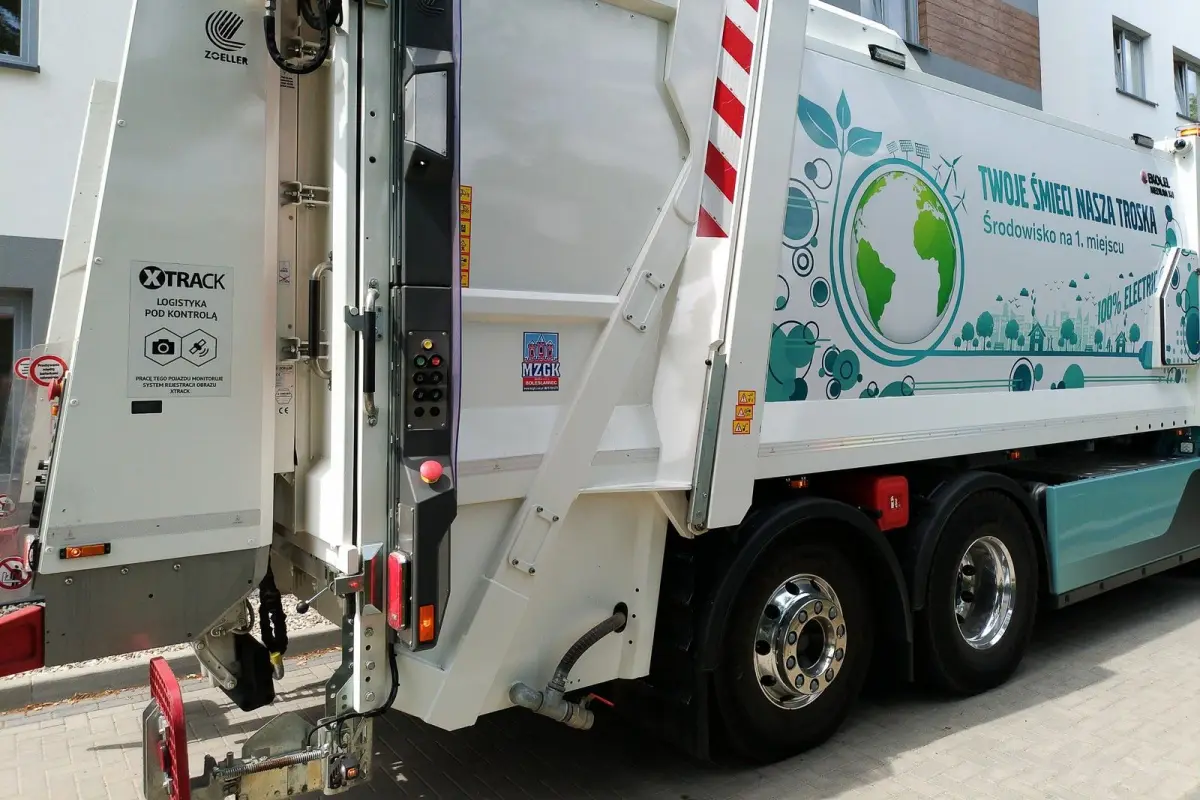 MZGK w Bolesławcu testuje elektryczną śmieciarkę marki Volvo za 2 miliony!