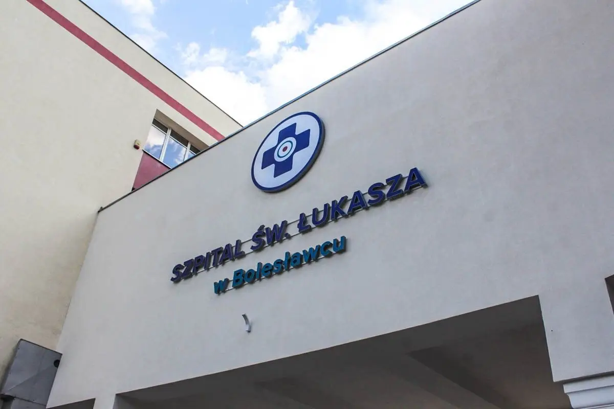Szpital św. Łukasza w Bolesławcu to jeden wielki plac budowy