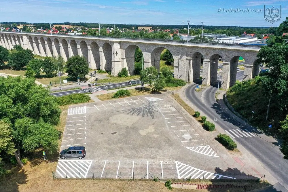Parking przy Wiadukt Plaza