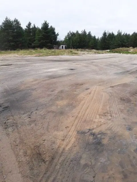 Teren, gdzie nielegalnie składowano odpady