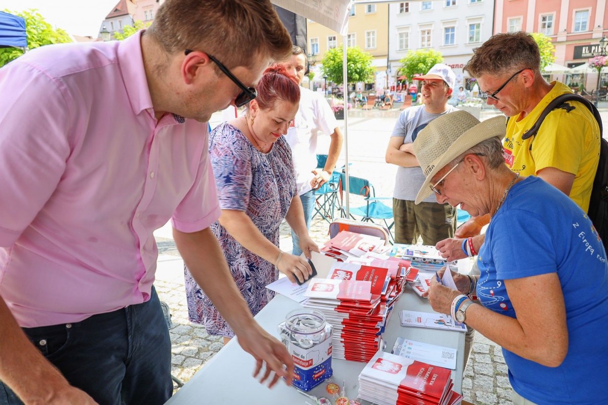 Tour de Konstytucja w Bolesławcu