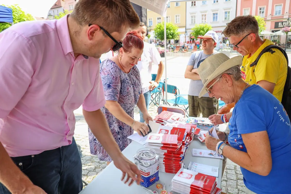 Tour de Konstytucja w Bolesławcu