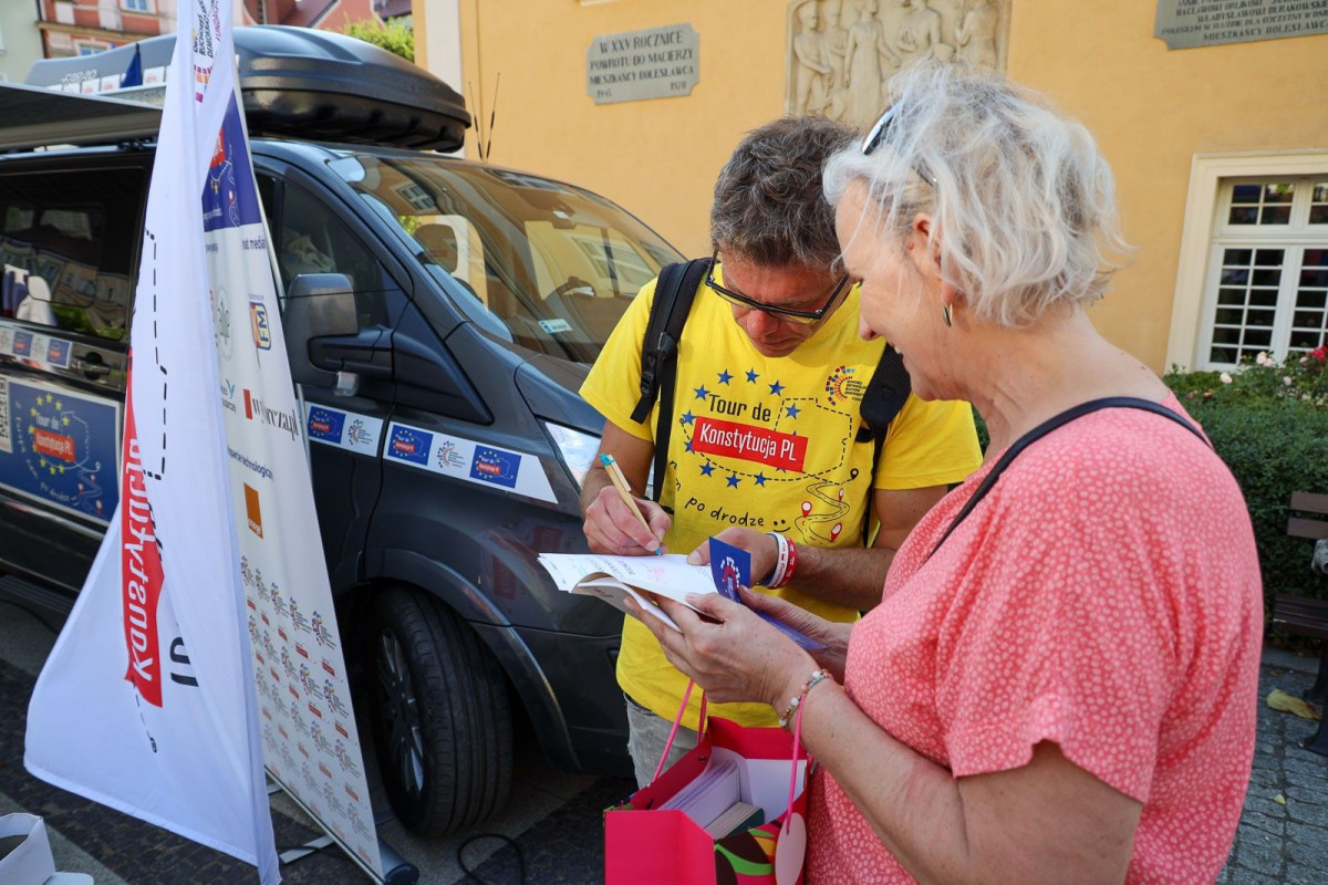 Tour de Konstytucja w Bolesławcu