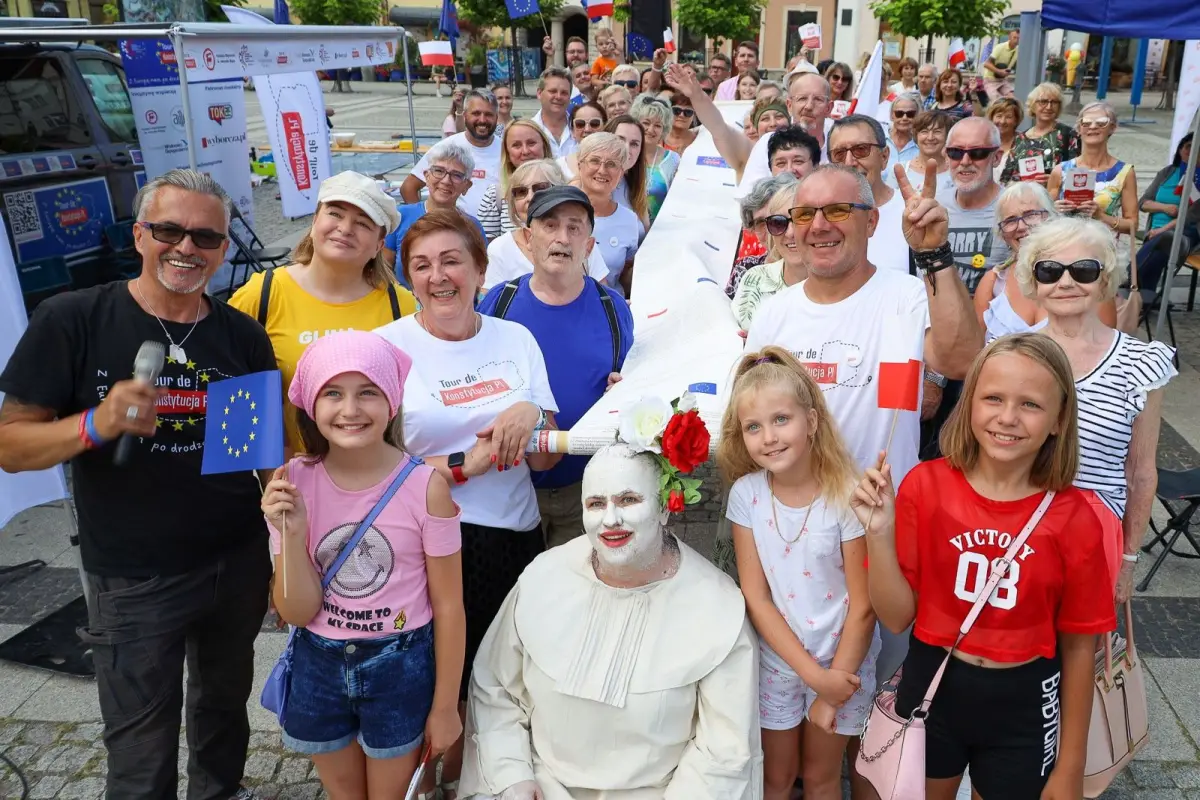 Tour de Konstytucja w Bolesławcu