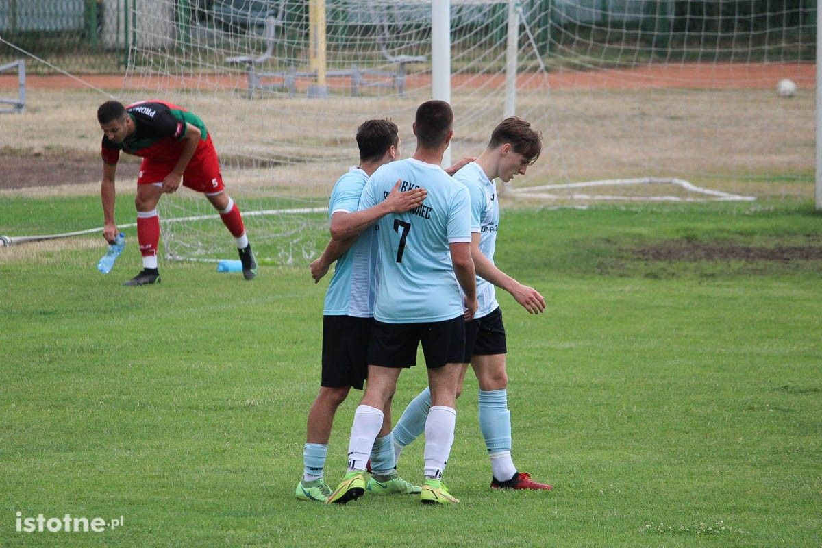 BKS wygrywa w sparingu z Promienień Żary