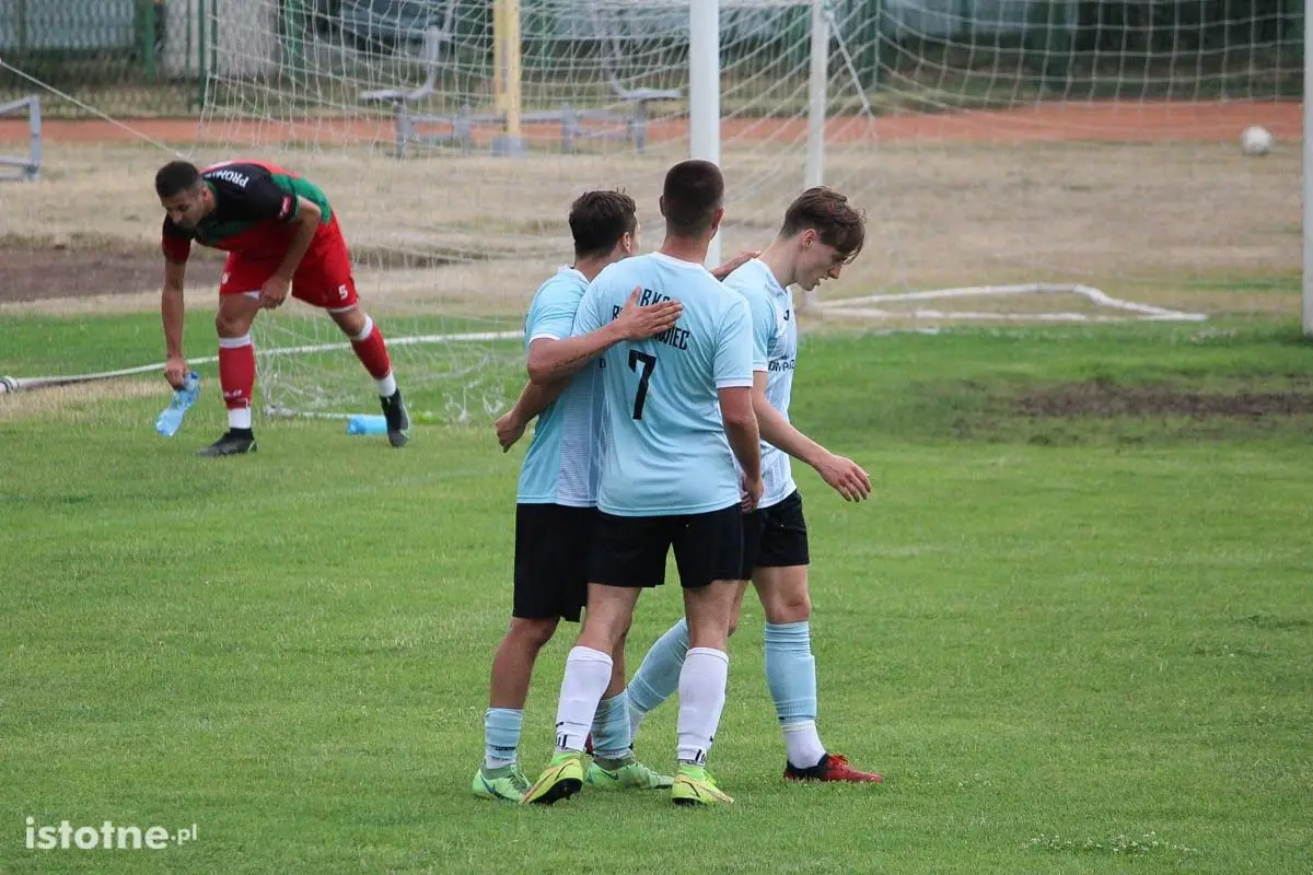 BKS wygrywa w sparingu z Promienień Żary