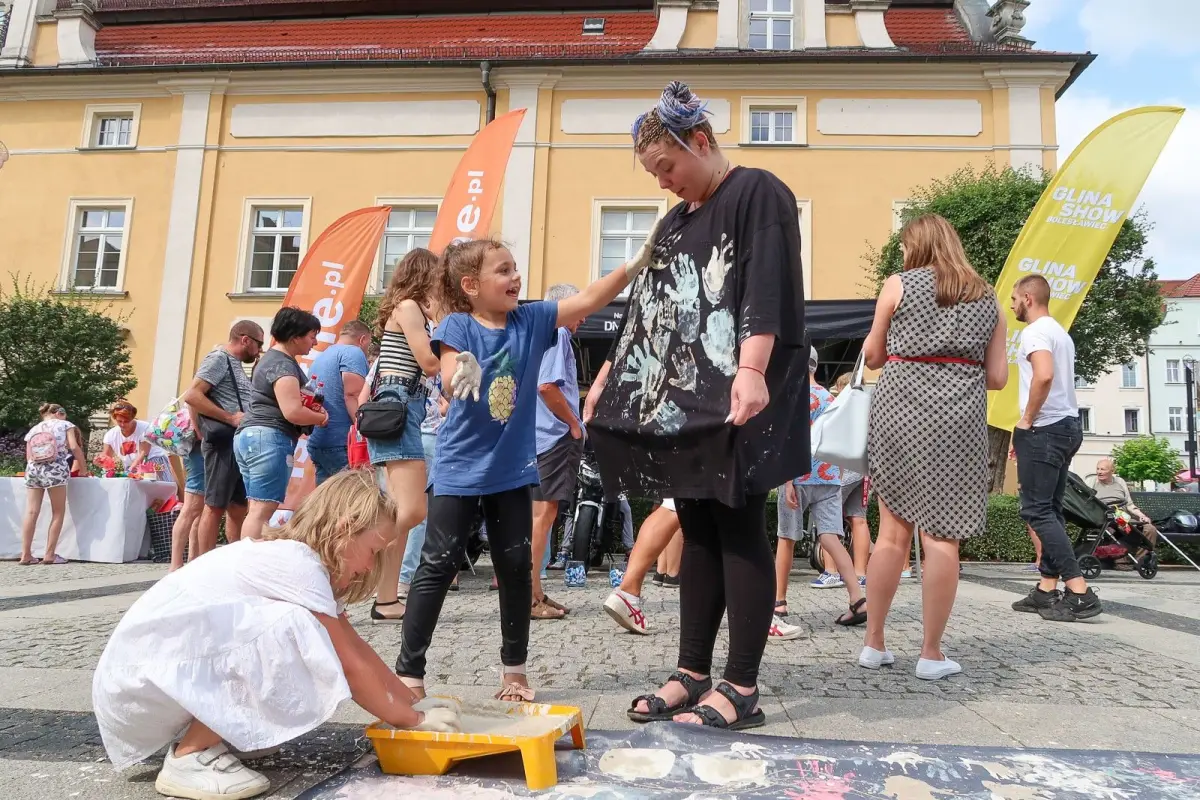 Promocja Glina Show