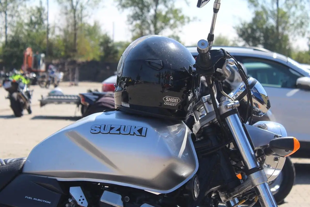 Rywalizacja motocyklistów na MotoGymkhana z 2xTAK Bolesławiec