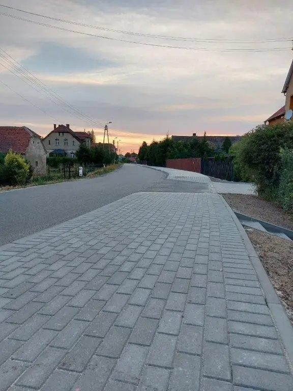 Nowy chodnik w Godzieszowie