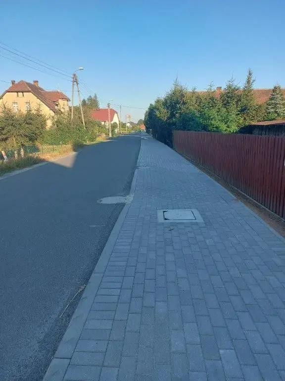 Nowy chodnik w Godzieszowie