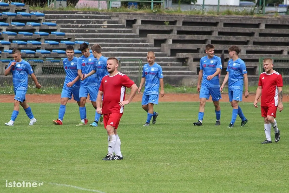 Mecz pucharowy juniorzy starsi BKS - KS Stare Jaroszowice-Żeliszów