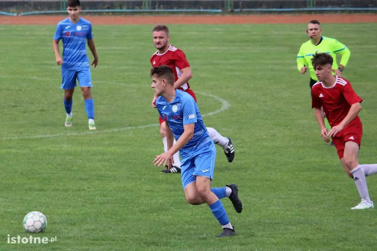 Mecz pucharowy juniorzy starsi BKS - KS Stare Jaroszowice-Żeliszów