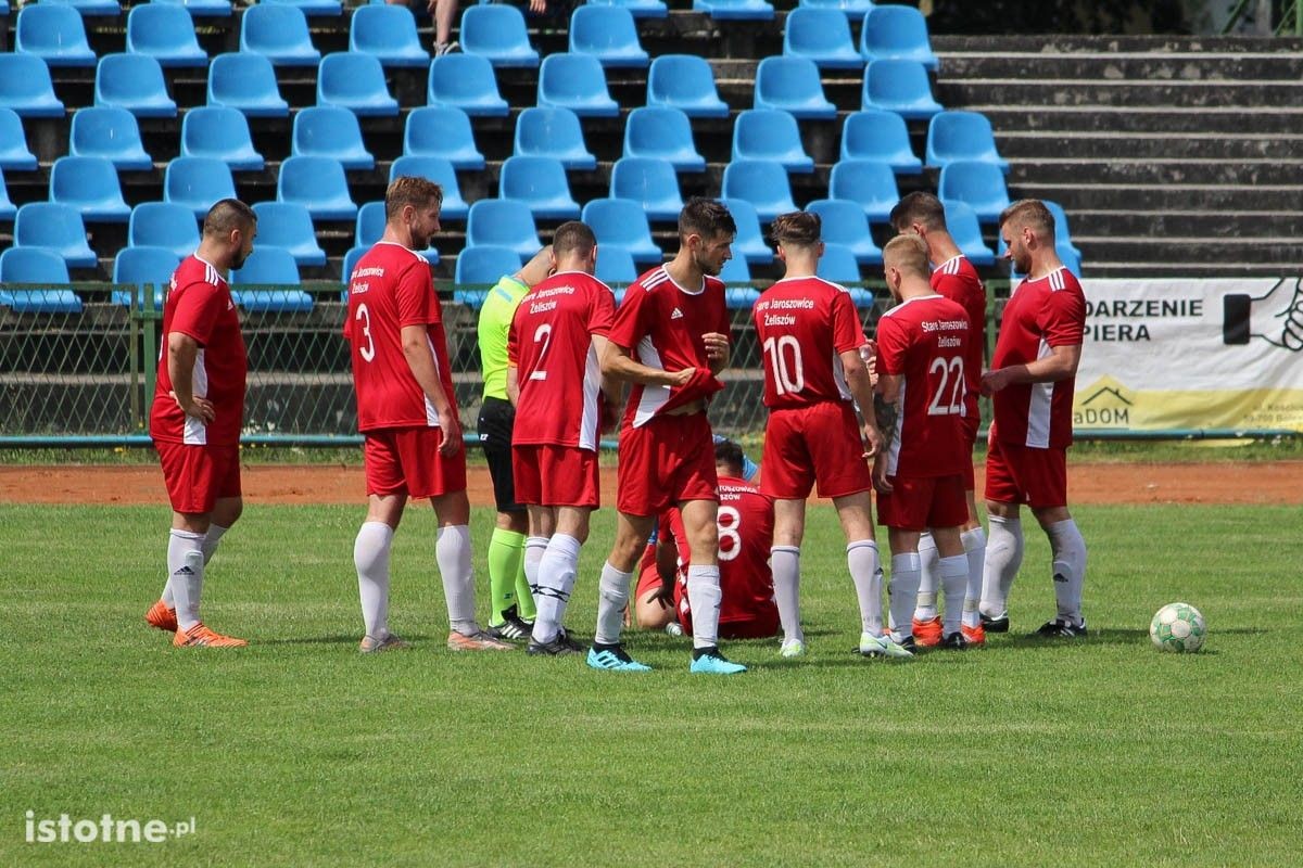 Mecz pucharowy juniorzy starsi BKS - KS Stare Jaroszowice-Żeliszów