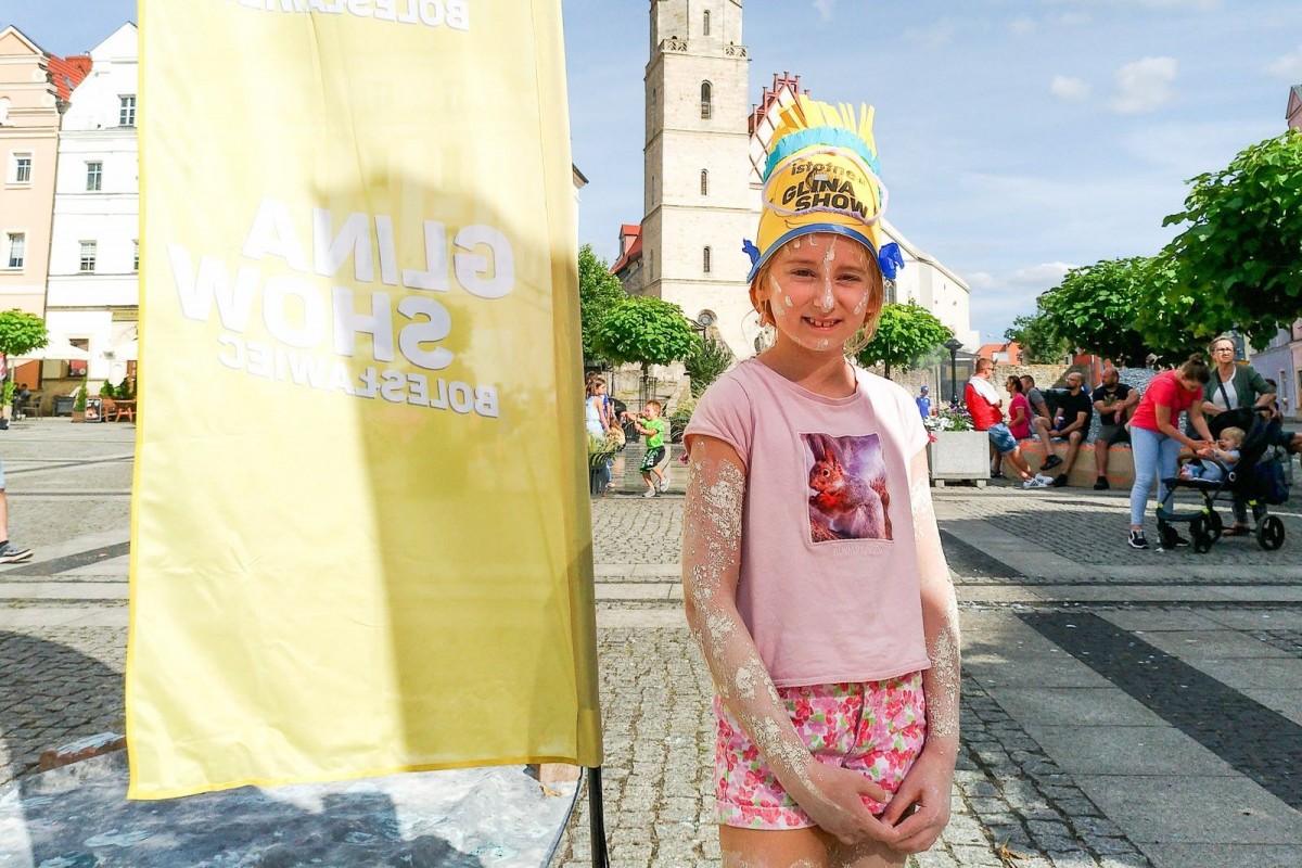 Glinoludki i i bolesławieccy piłkarze z Football Academy, wszyscy lubią telepizzę!