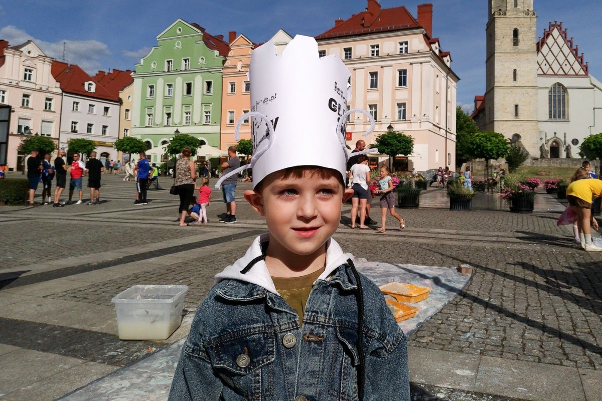 Glinoludki i i bolesławieccy piłkarze z Football Academy, wszyscy lubią telepizzę!