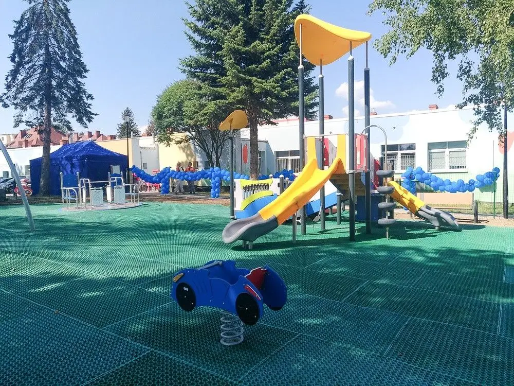 Plac zabaw przy Szpitalu św. Łukasza w Bolesławcu