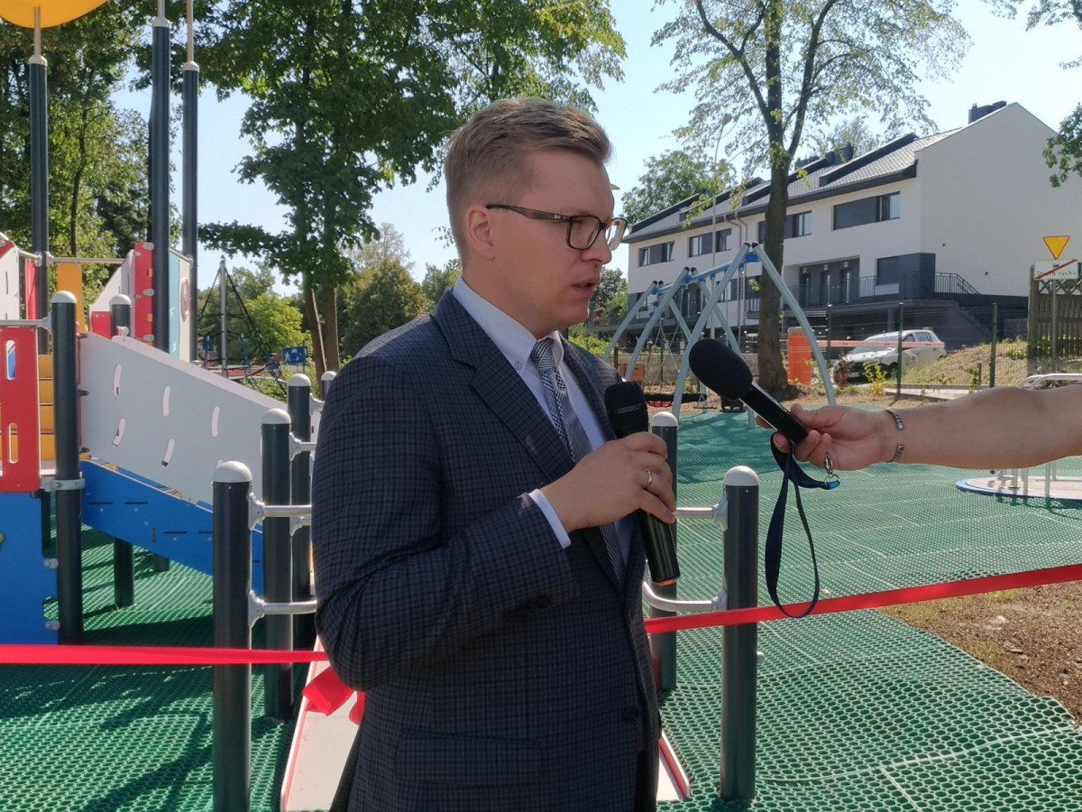 Plac zabaw przy Szpitalu św. Łukasza w Bolesławcu