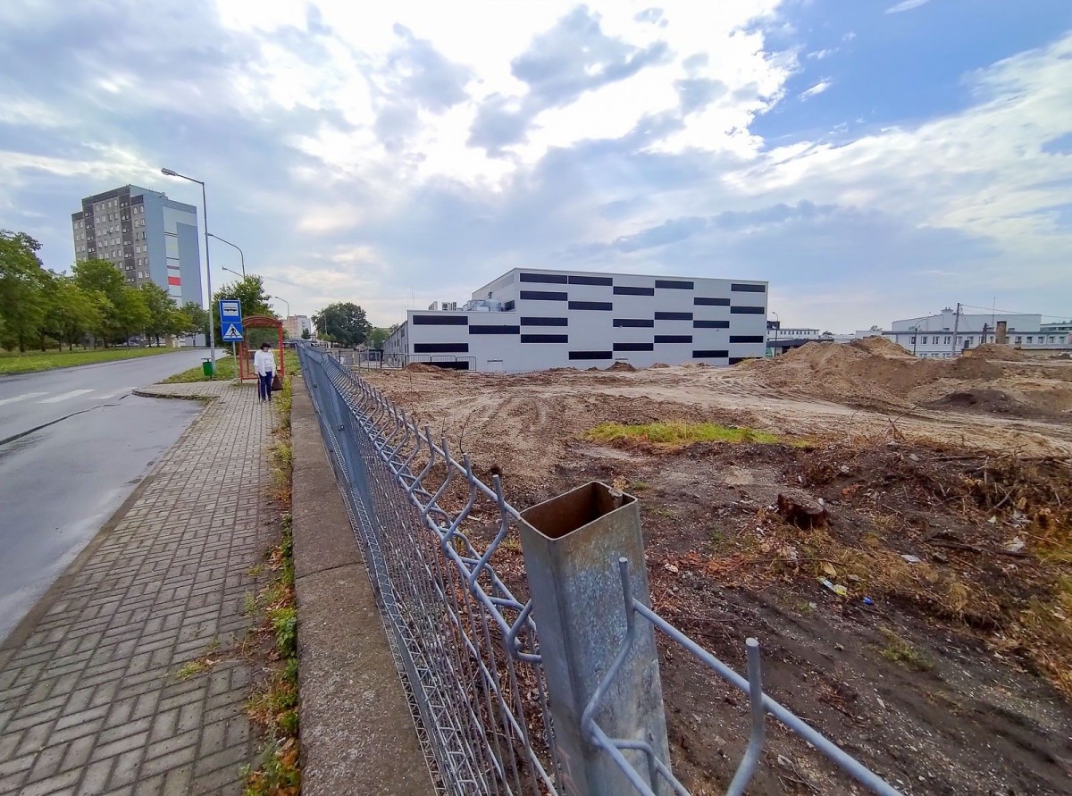 Budowa wieżowców przy ul. Stroszkolnej