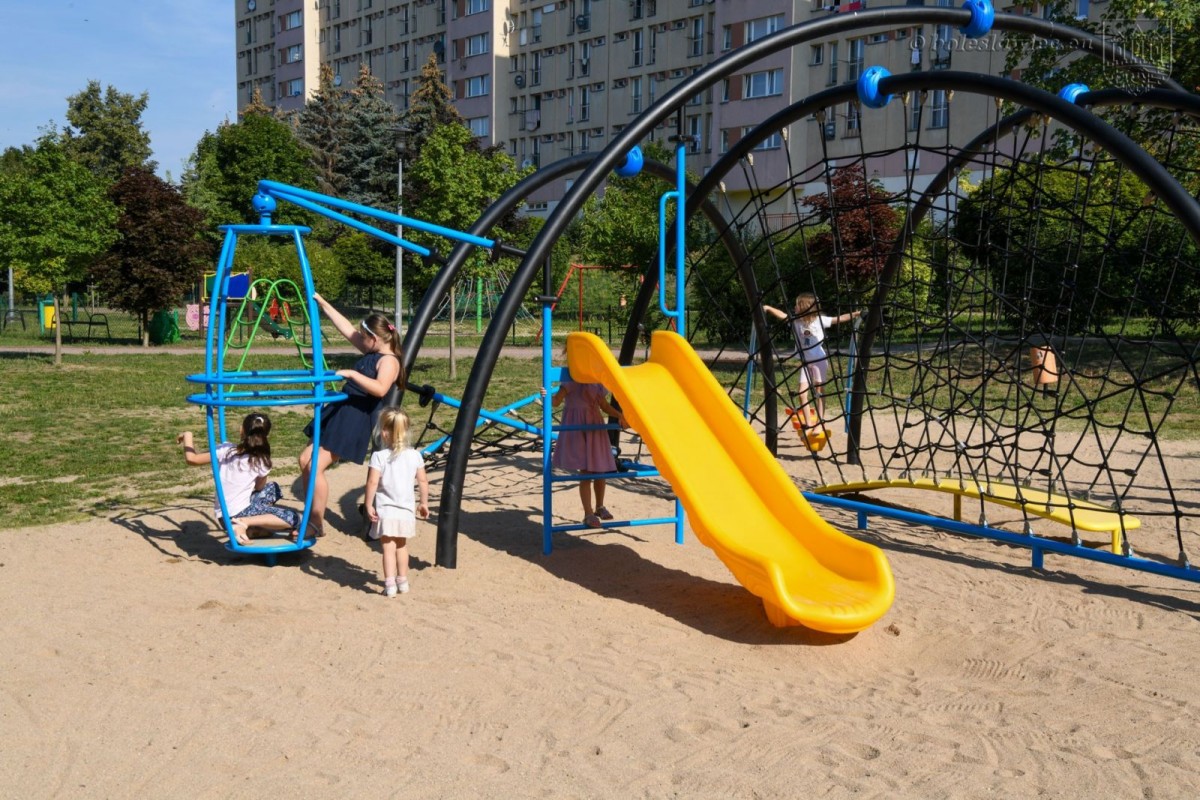 Plac zabaw przy Łukasiewicza