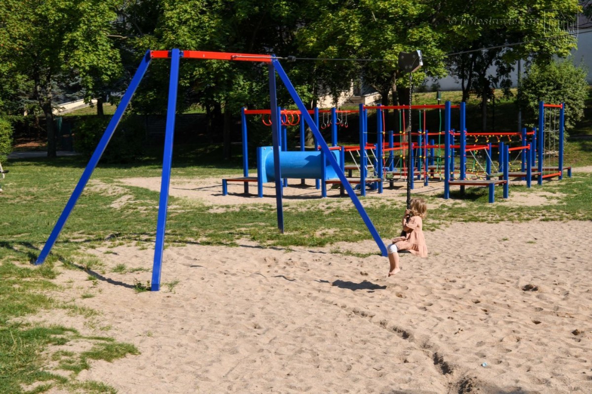 Plac zabaw przy Łukasiewicza