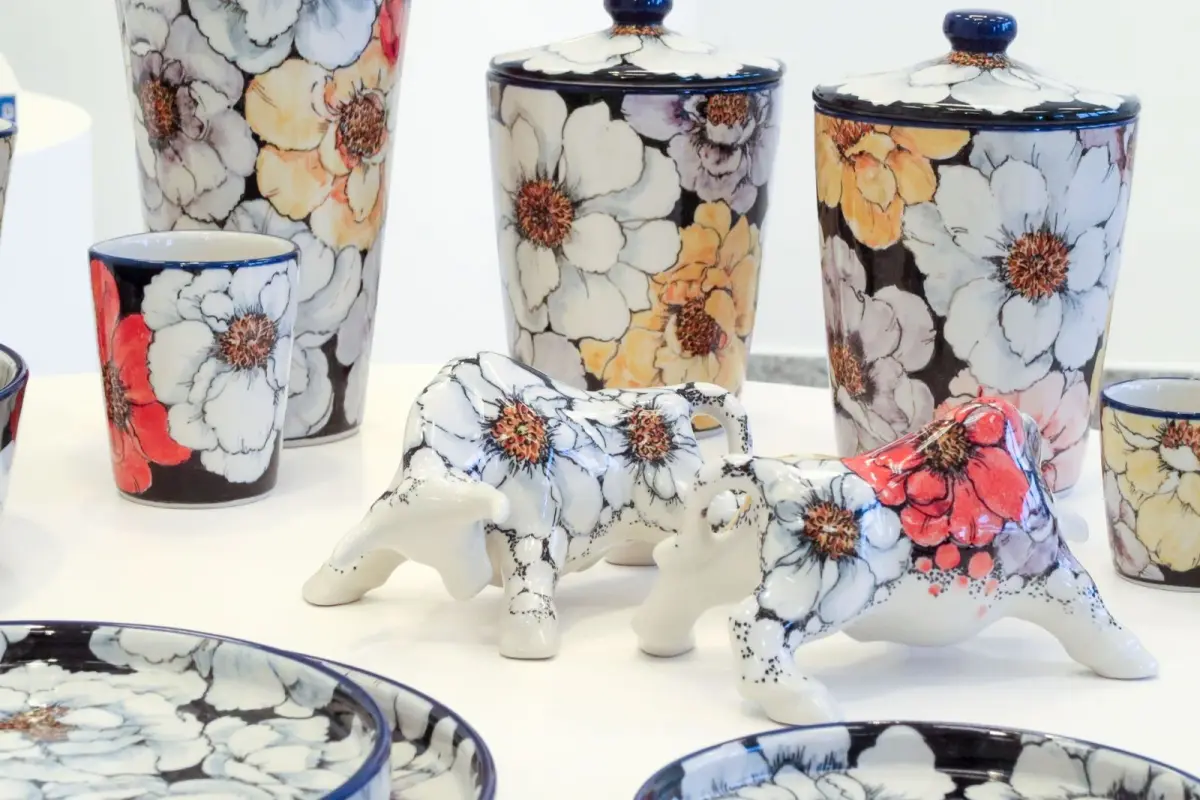 Nowe wzornictwo w ceramice: Ceramika Artystyczna Spółdzielnia Rękodzieła Artystycznego