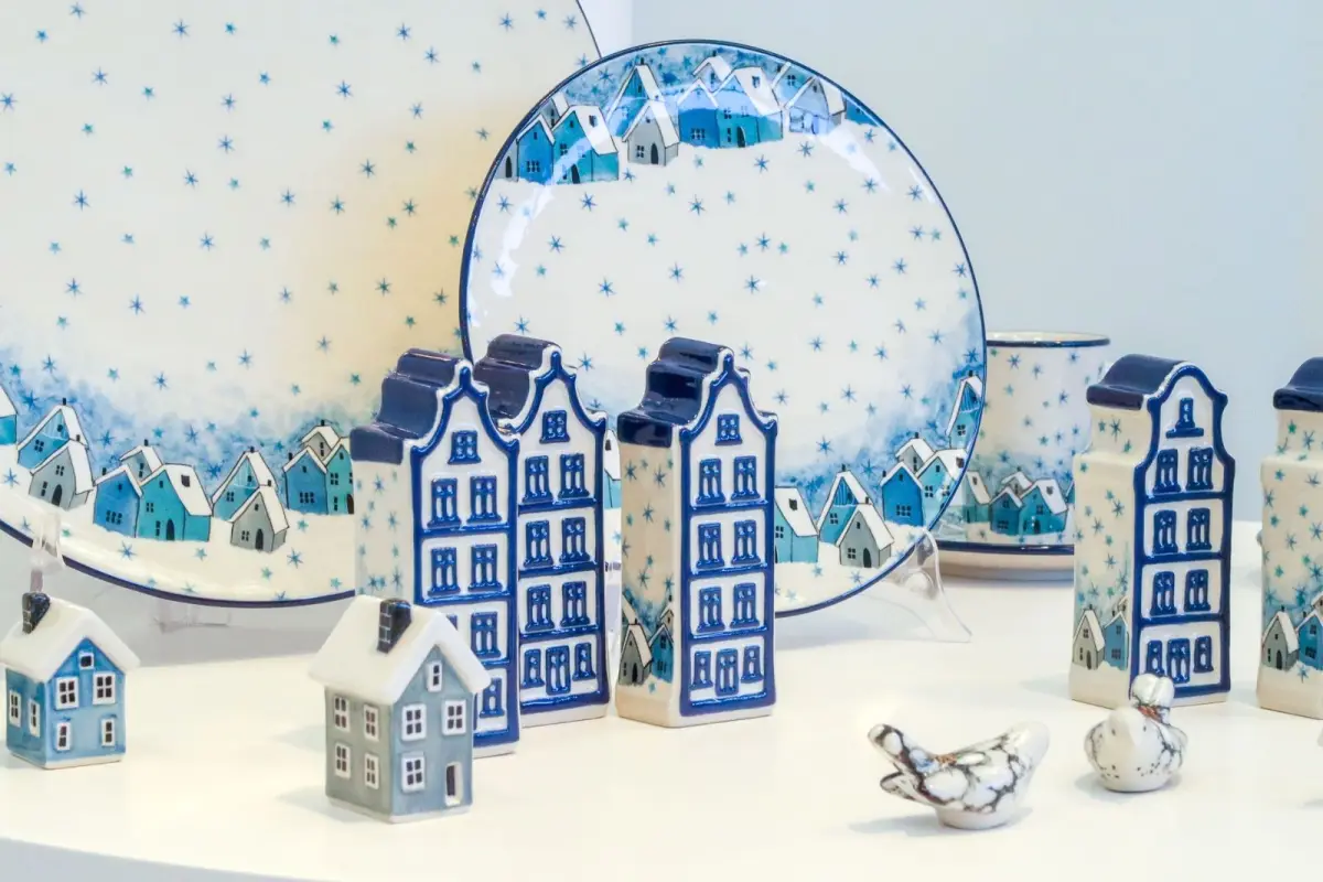 Nowe wzornictwo w ceramice: Ceramika Artystyczna Spółdzielnia Rękodzieła Artystycznego