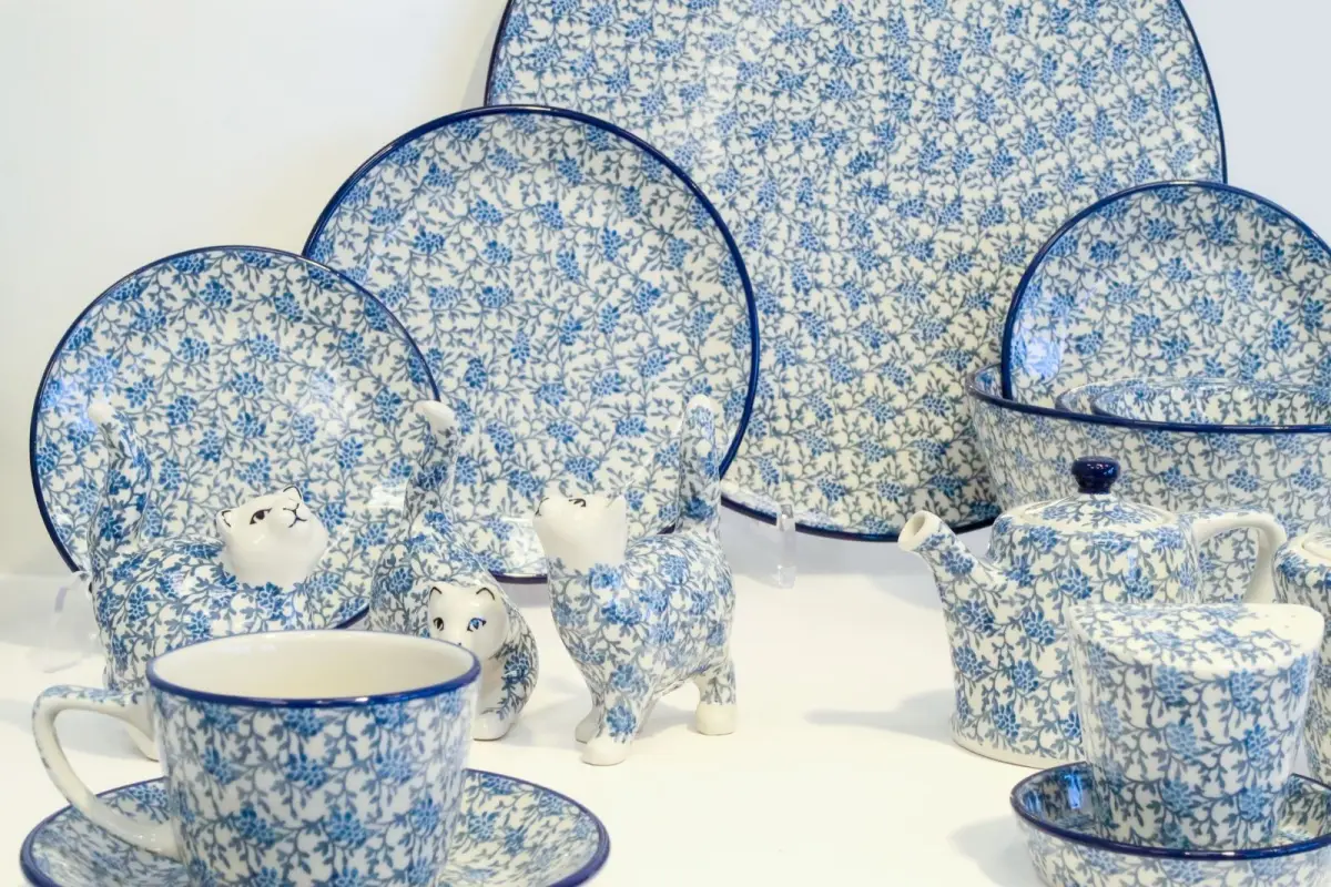 Nowe wzornictwo w ceramice: Ceramika Artystyczna Spółdzielnia Rękodzieła Artystycznego