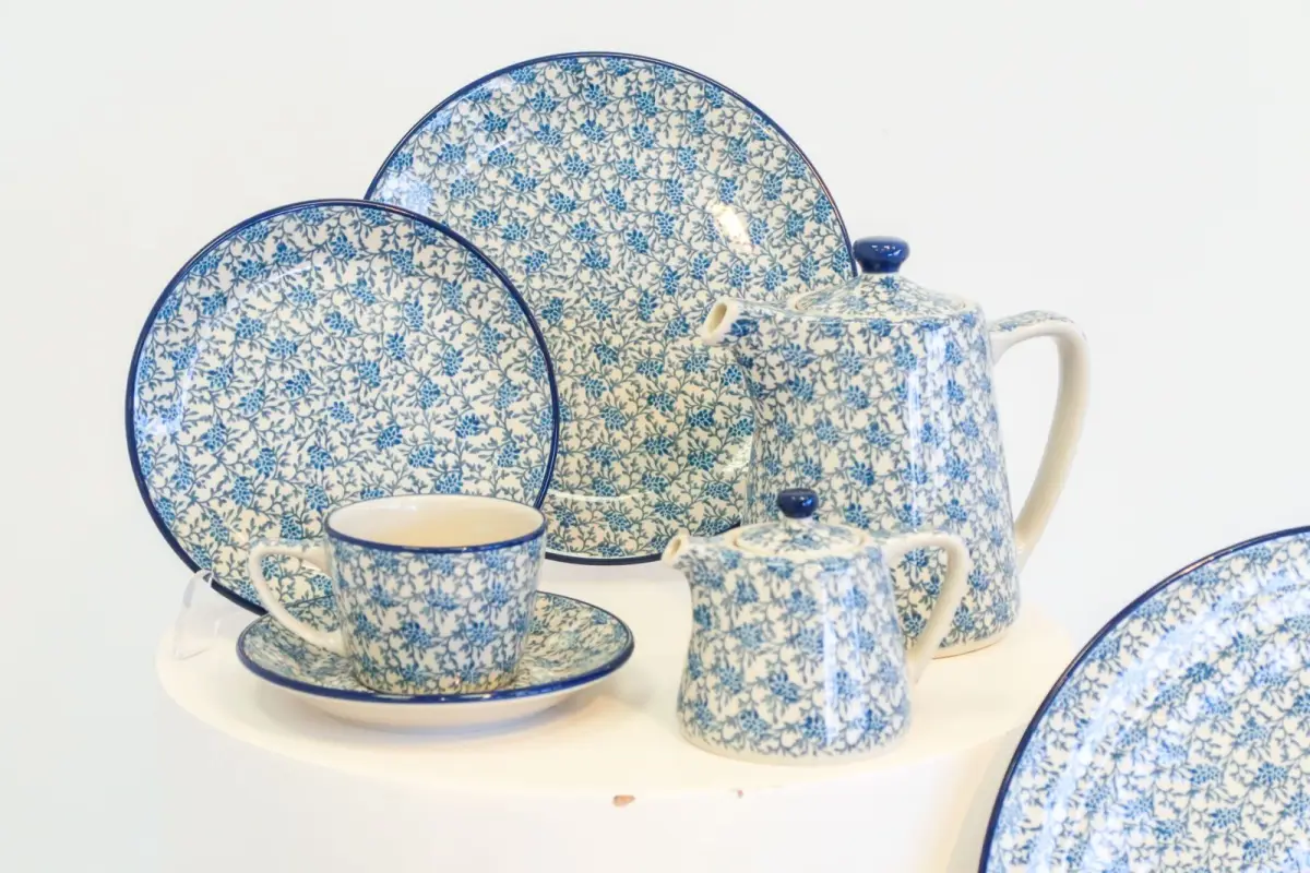 Nowe wzornictwo w ceramice: Ceramika Artystyczna Spółdzielnia Rękodzieła Artystycznego