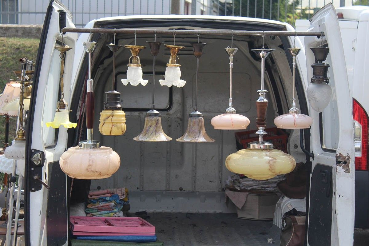 Giełda staroci w czasie święta ceramiki