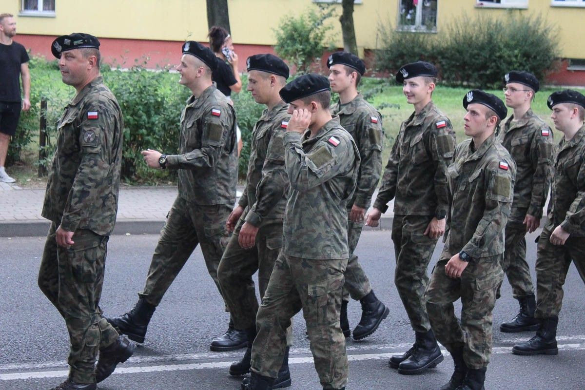 Zobacz paradę ceramiczną, która przeszła ulicami Bolesławca