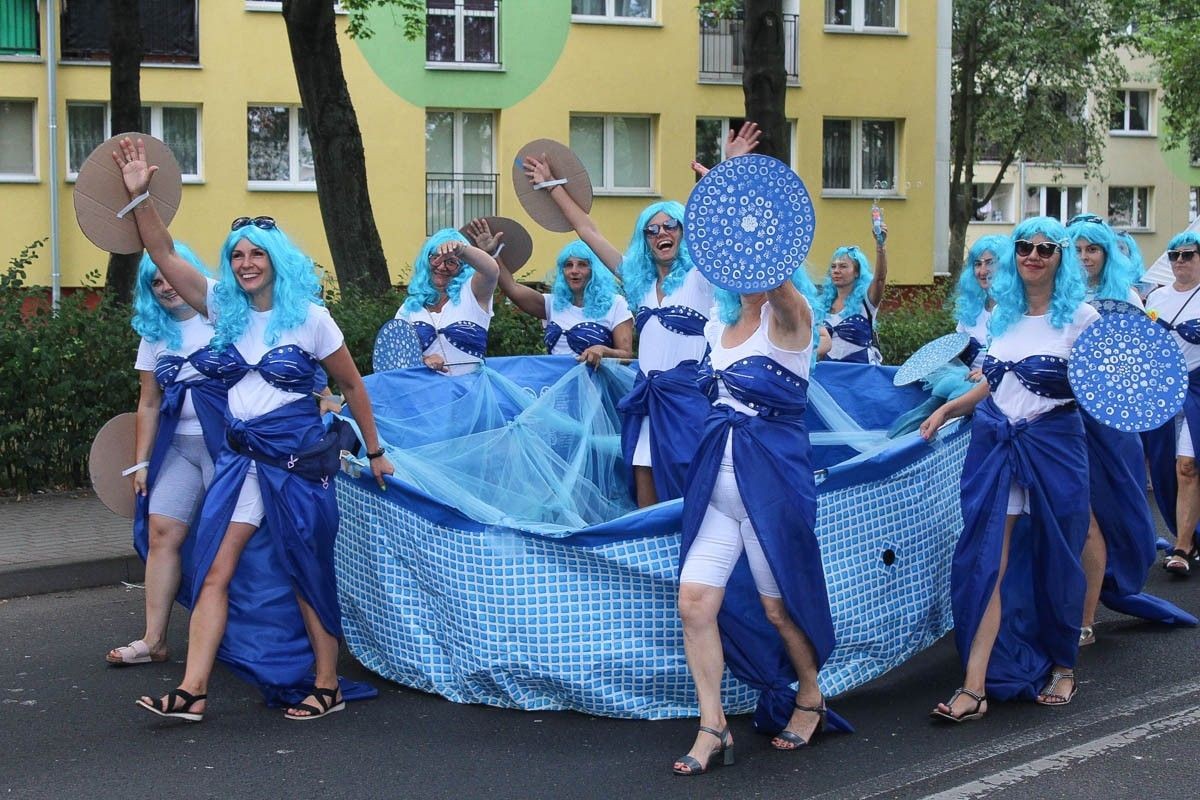 Zobacz paradę ceramiczną, która przeszła ulicami Bolesławca