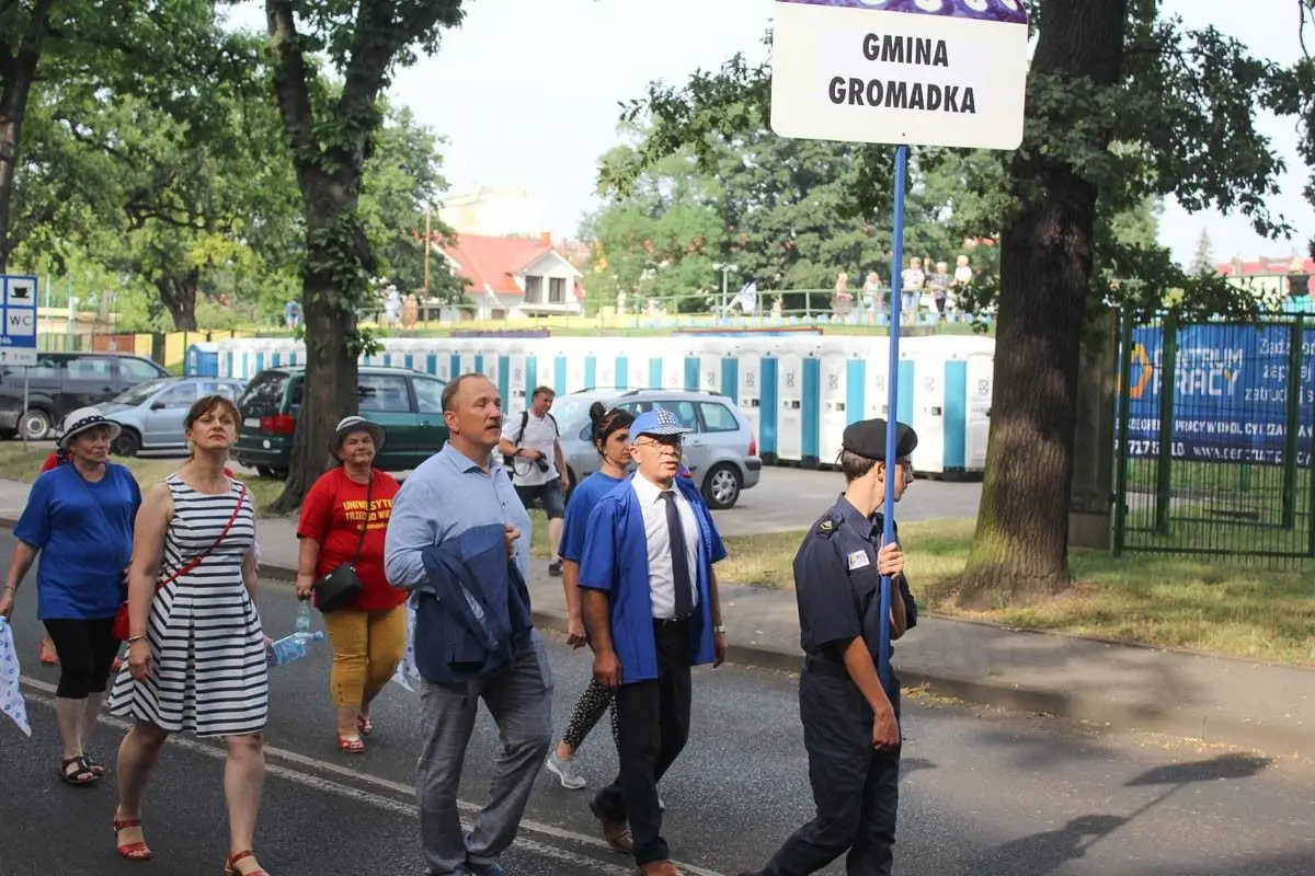 Zobacz paradę ceramiczną, która przeszła ulicami Bolesławca