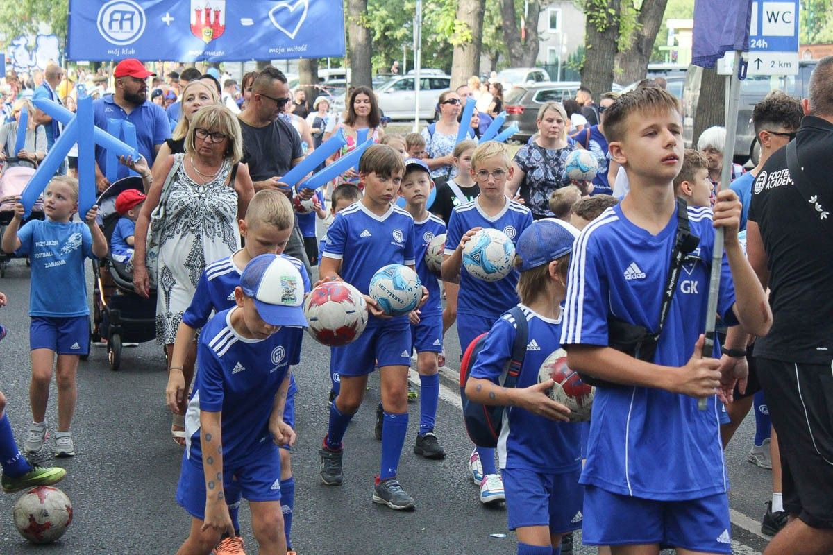 Zobacz paradę ceramiczną, która przeszła ulicami Bolesławca