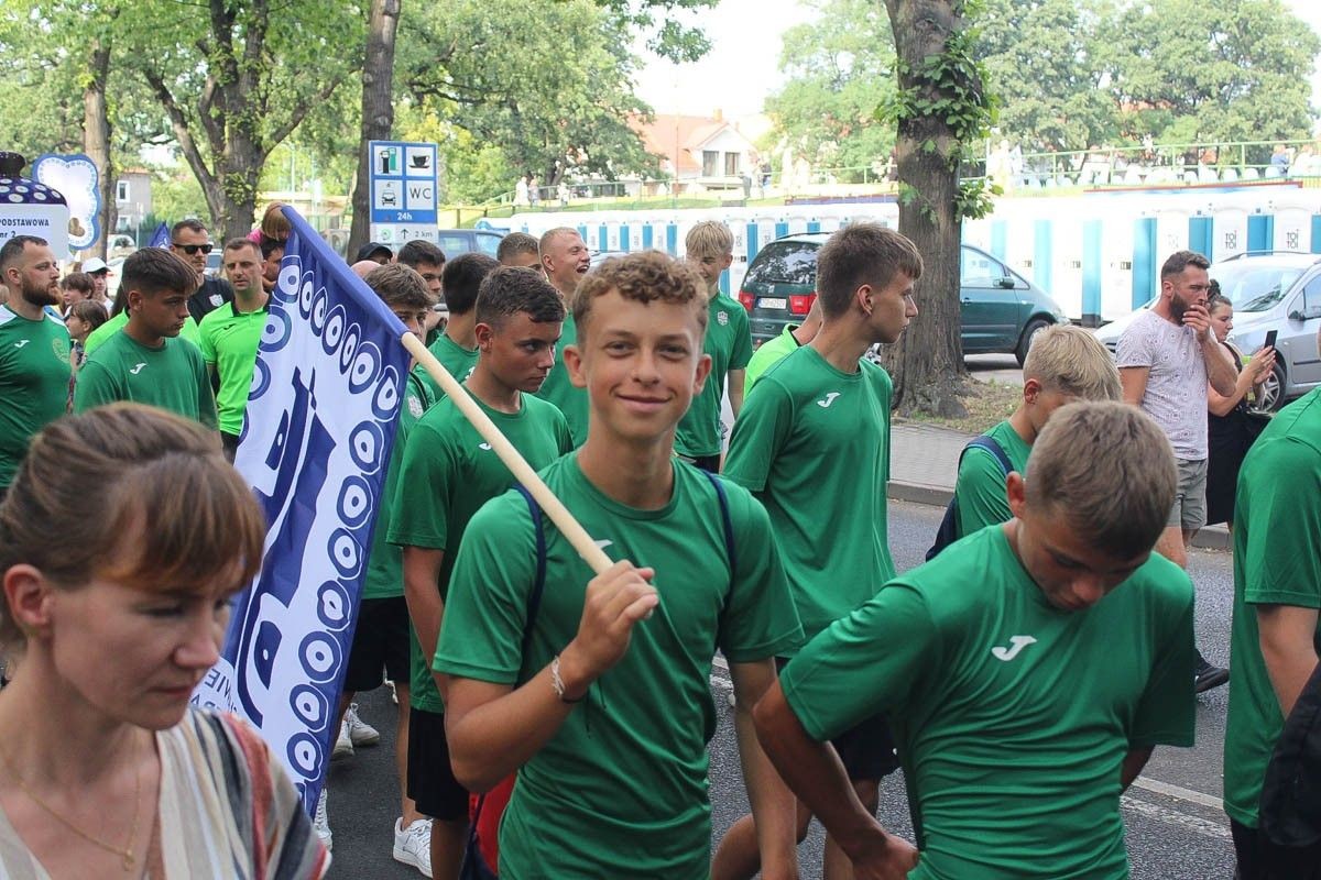 Zobacz paradę ceramiczną, która przeszła ulicami Bolesławca