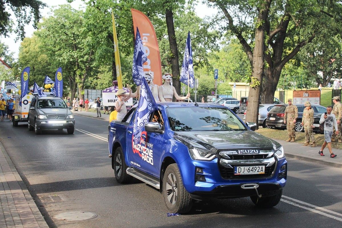 Zobacz paradę ceramiczną, która przeszła ulicami Bolesławca