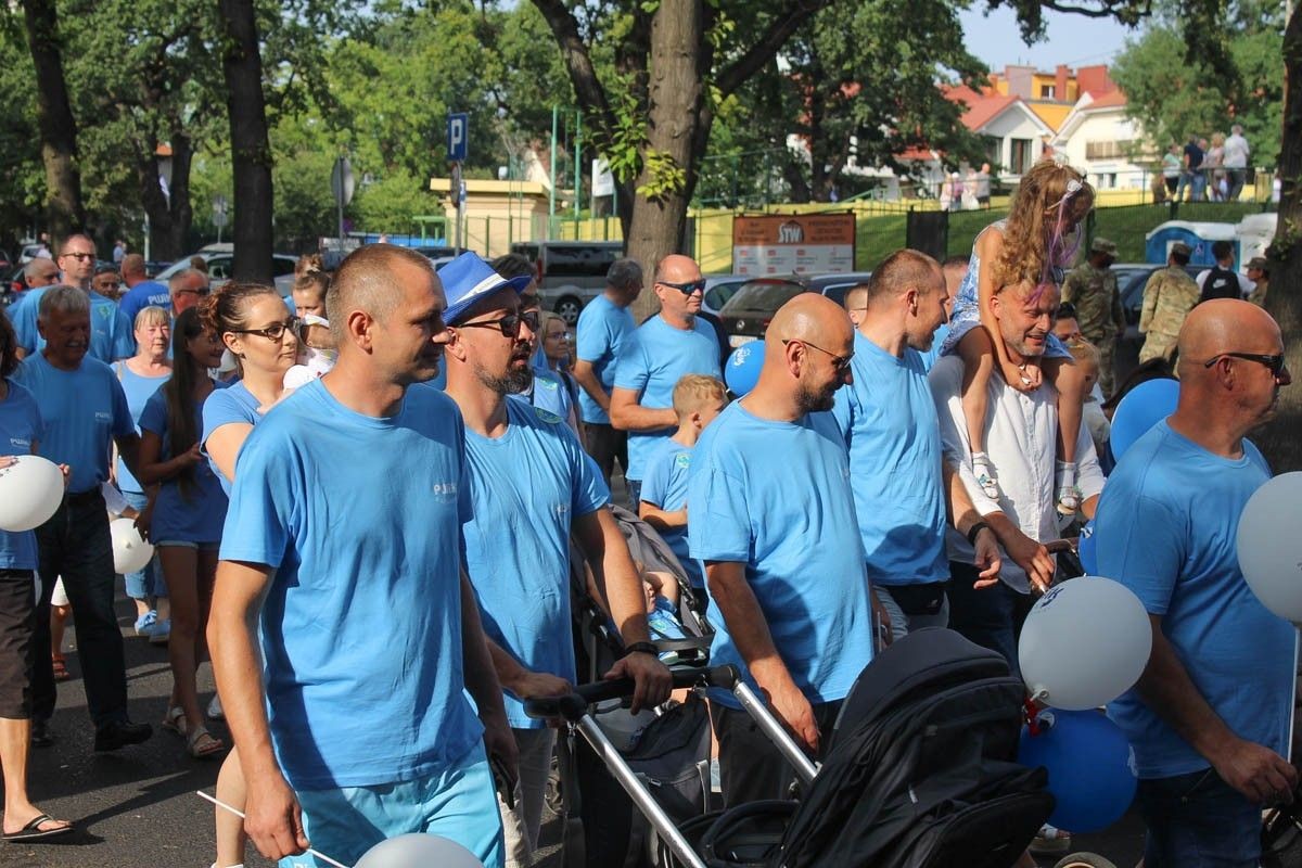 Zobacz paradę ceramiczną, która przeszła ulicami Bolesławca