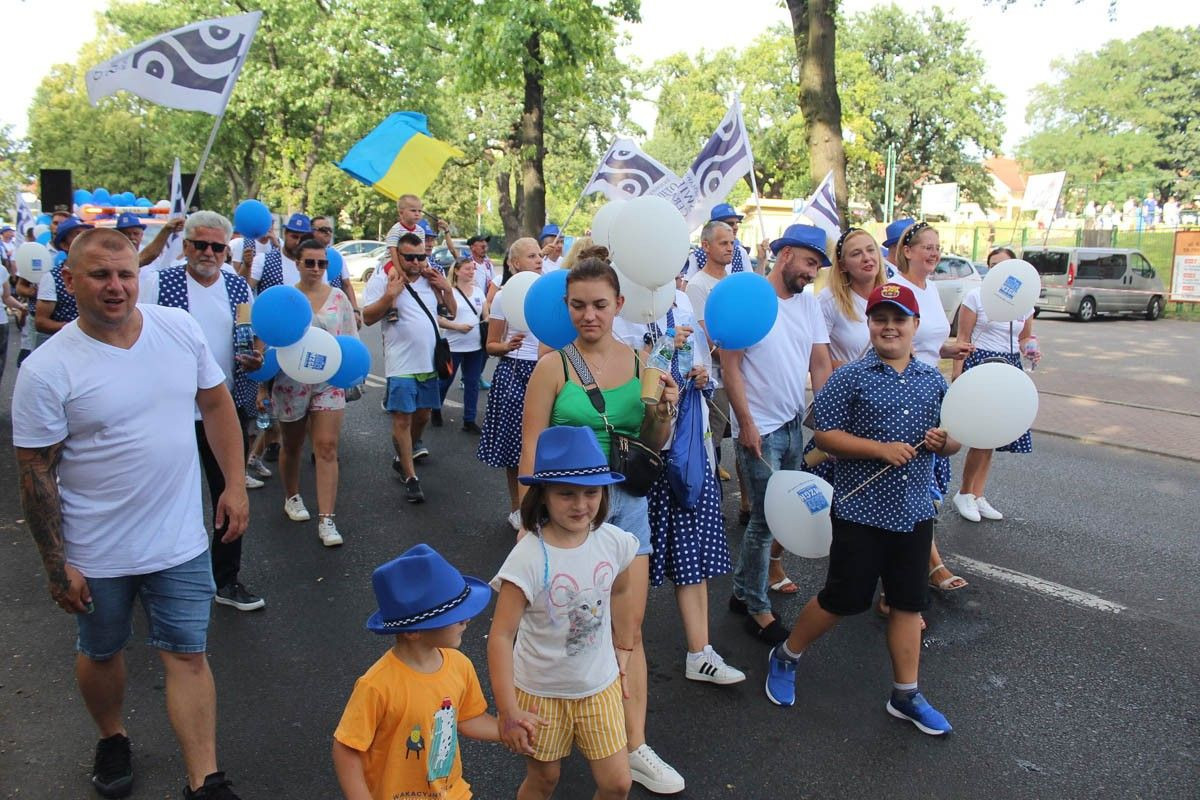 Zobacz paradę ceramiczną, która przeszła ulicami Bolesławca