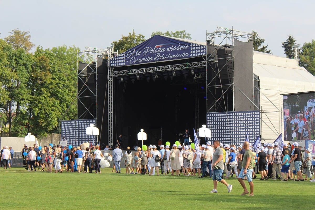 Zobacz paradę ceramiczną, która przeszła ulicami Bolesławca