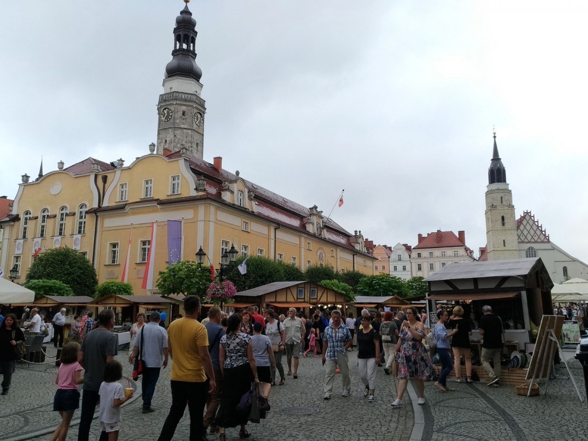 Święto ceramiki: kilka ujęć centrum Bolesławca z soboty