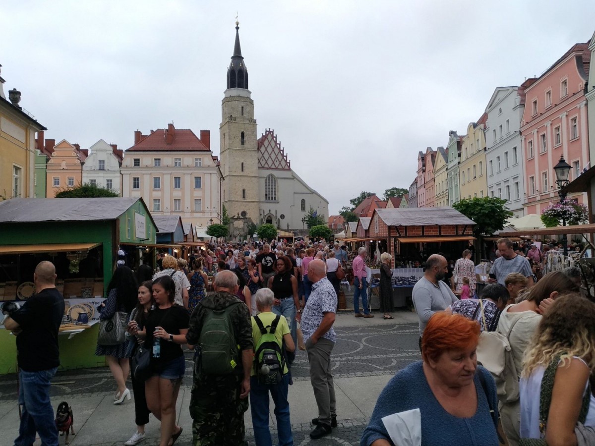 Święto ceramiki: kilka ujęć centrum Bolesławca z soboty