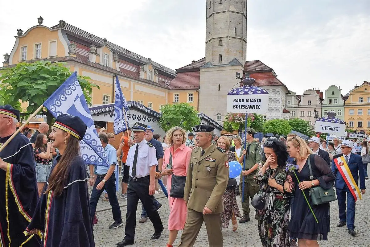 Elewi, którzy szkolą się w Bolesławcu, w czasie wolnym