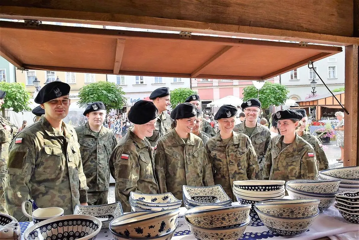 Elewi, którzy szkolą się w Bolesławcu, w czasie wolnym