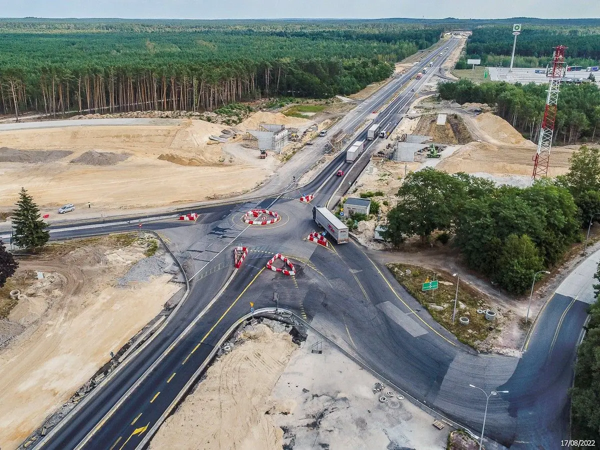 Budowa A18 (zdjęcia z sierpnia 2022 r.)