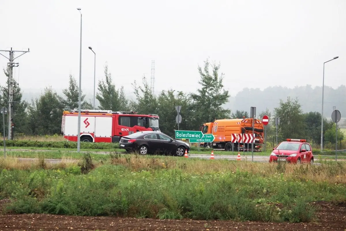 Akcja służb na rondzie