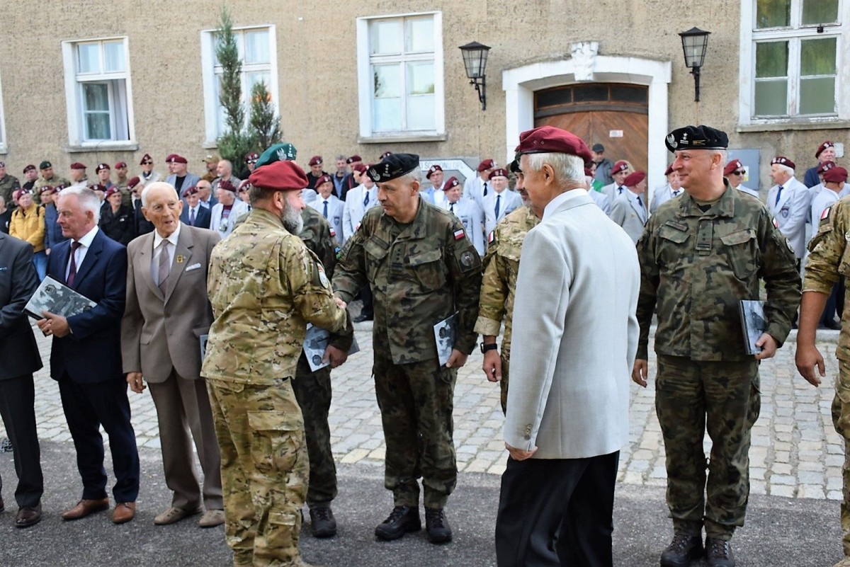 Komandosi uhonorowani