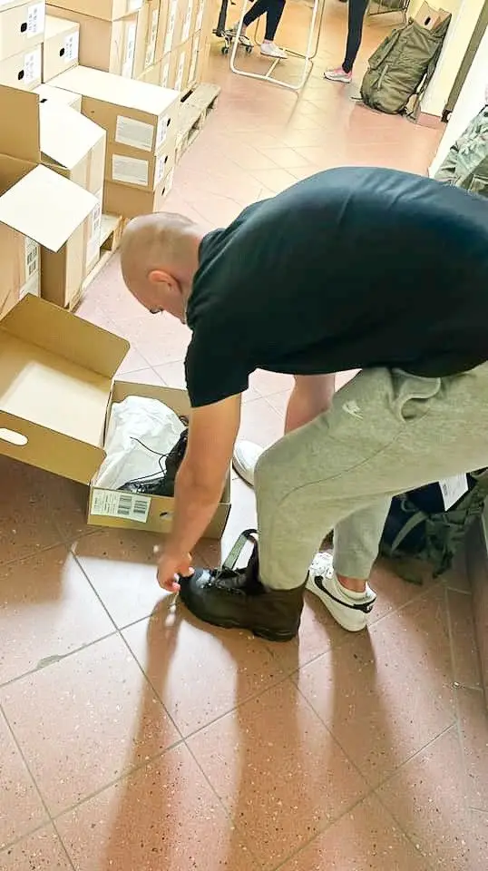 Добровольці у 10 Brygada Kawalerii Pancernej у Świętoszów
