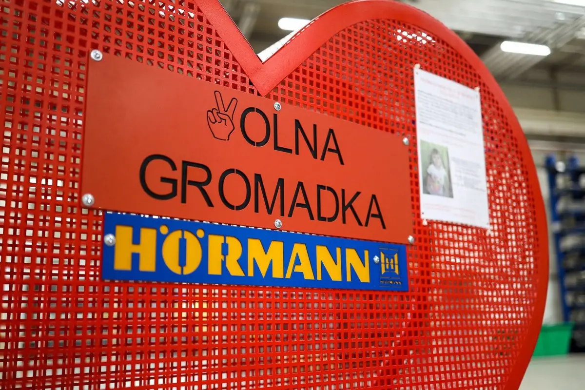 Wolna Gromadka i pracownicy Hörmanna pomagają małej dziewczynce!