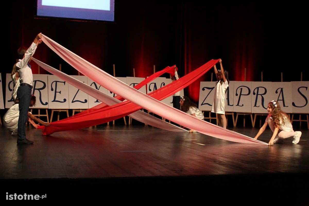 Najzdolniejsi uczniowie nagrodzeni na gali „Pan Prezydent zaprasza”